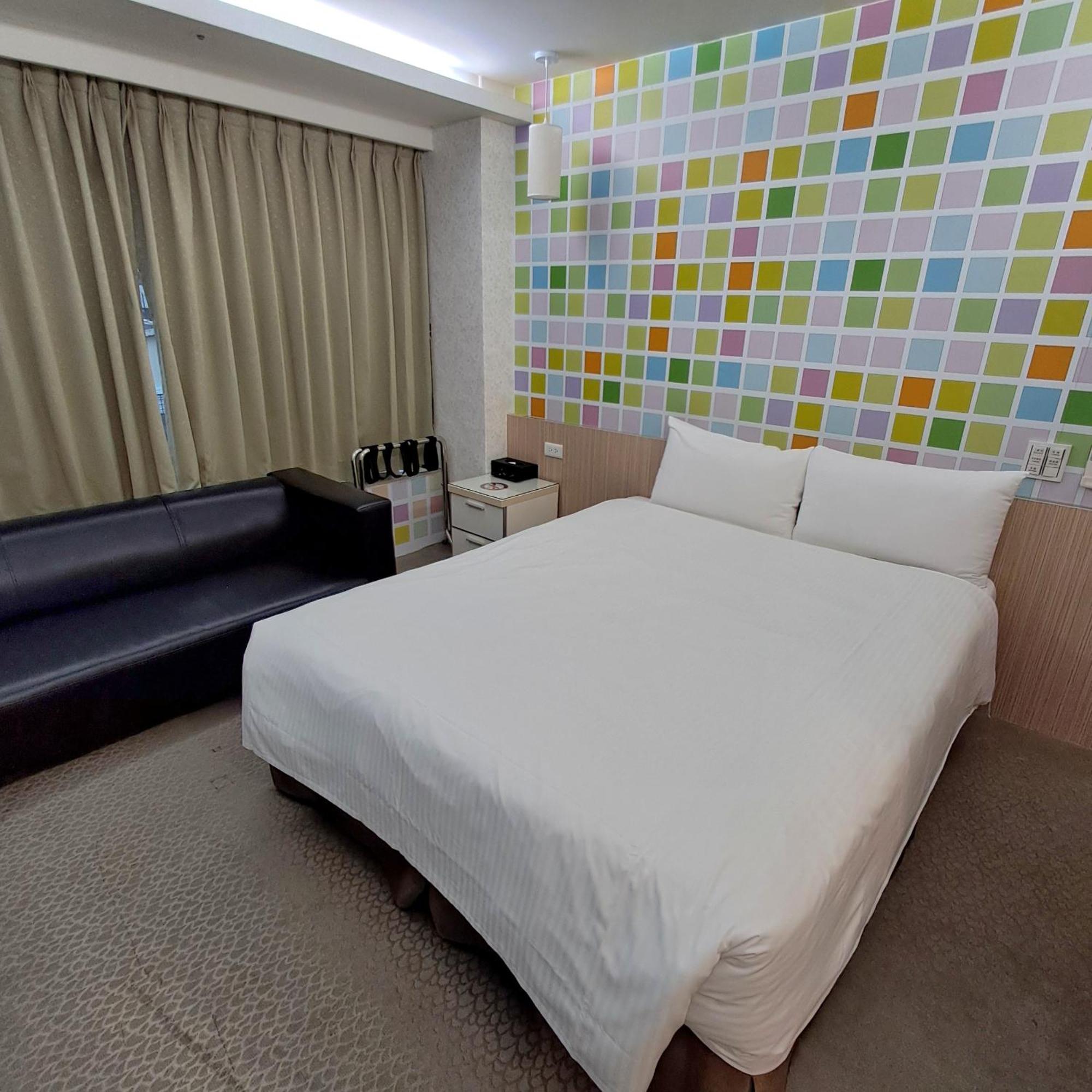 Morwing Hotel Fuzhong Taipeh Exterior foto